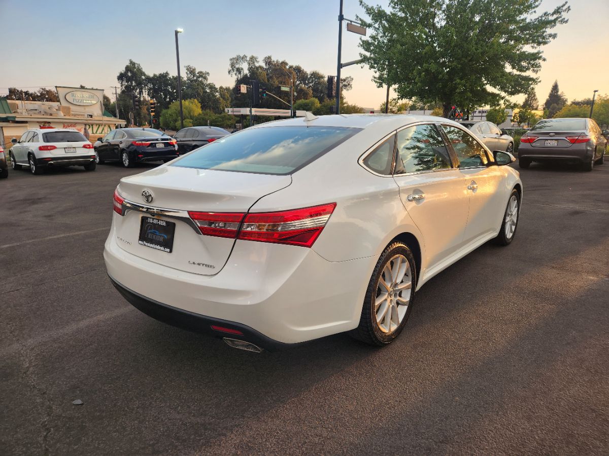 2014 Toyota Avalon Limited photo 5