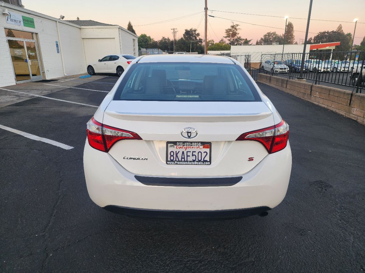 2016 Toyota Corolla Plus photo 4