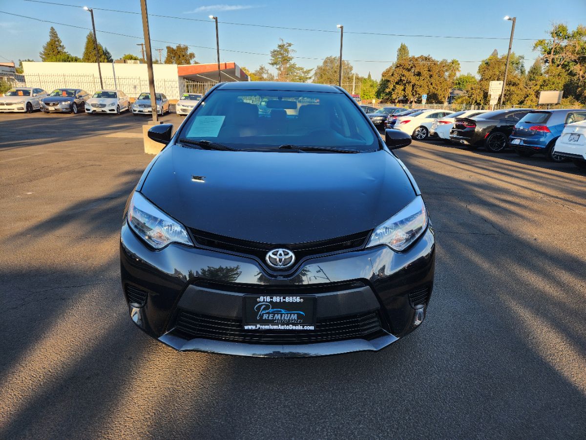 2014 Toyota Corolla LE photo 7
