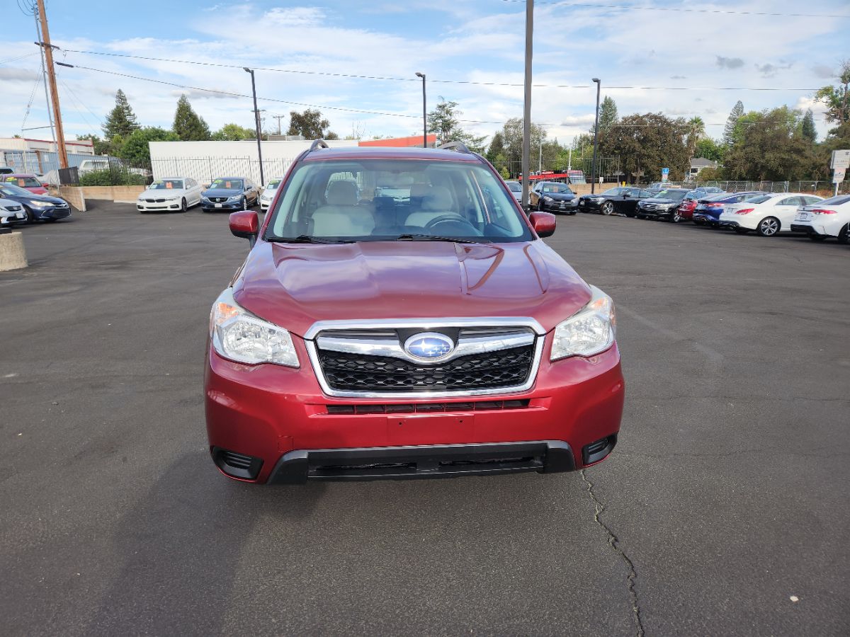 2016 Subaru Forester 2.5i Premium photo 8