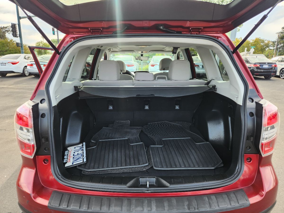 2016 Subaru Forester 2.5i Premium photo 11
