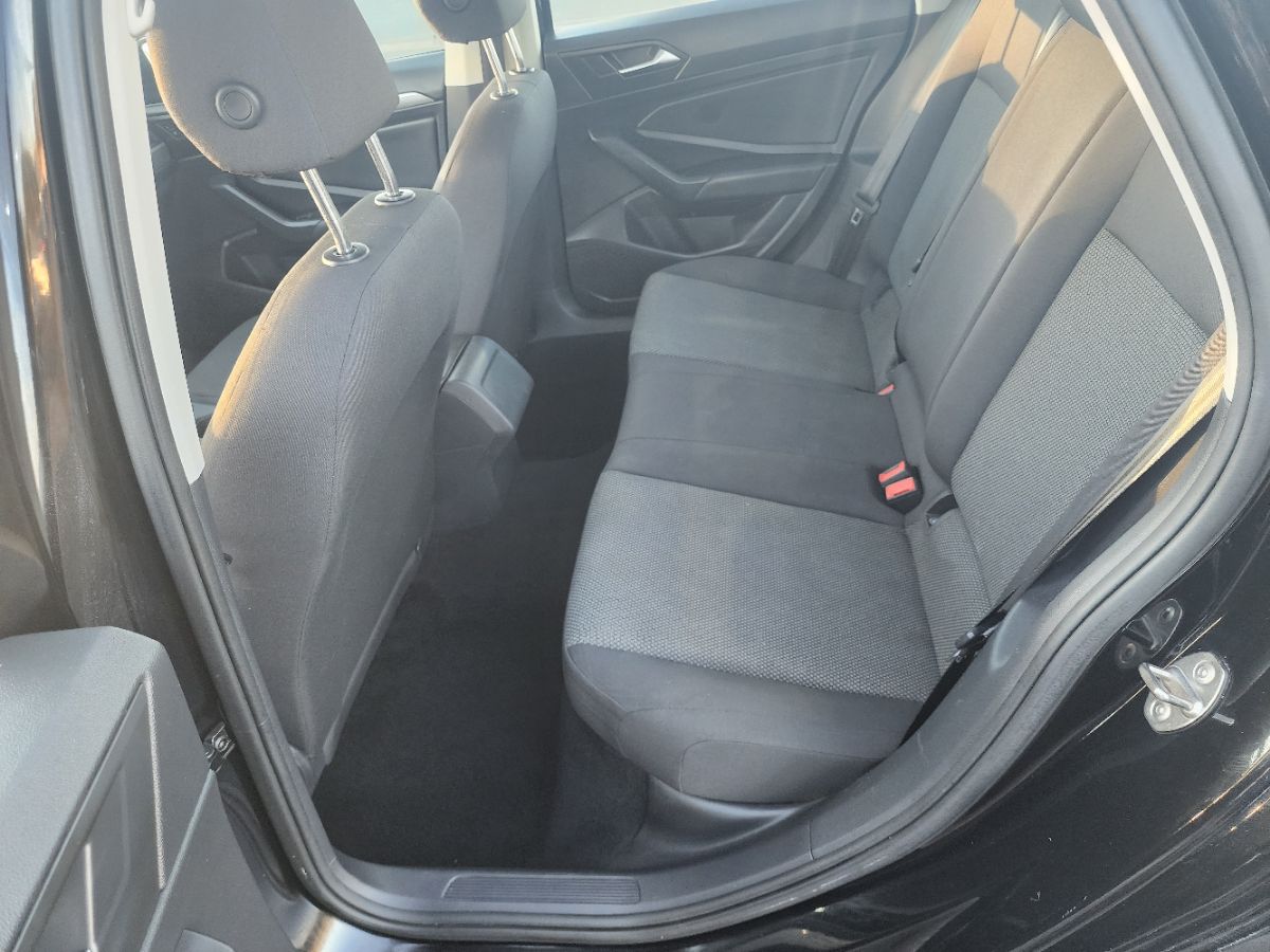 2020 Volkswagen Jetta SE photo 10
