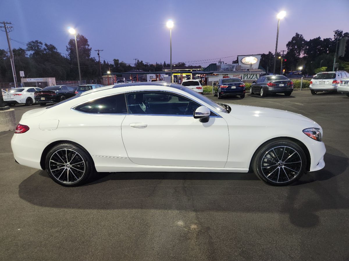 2019 Mercedes Benz C 300 Coupe photo 6