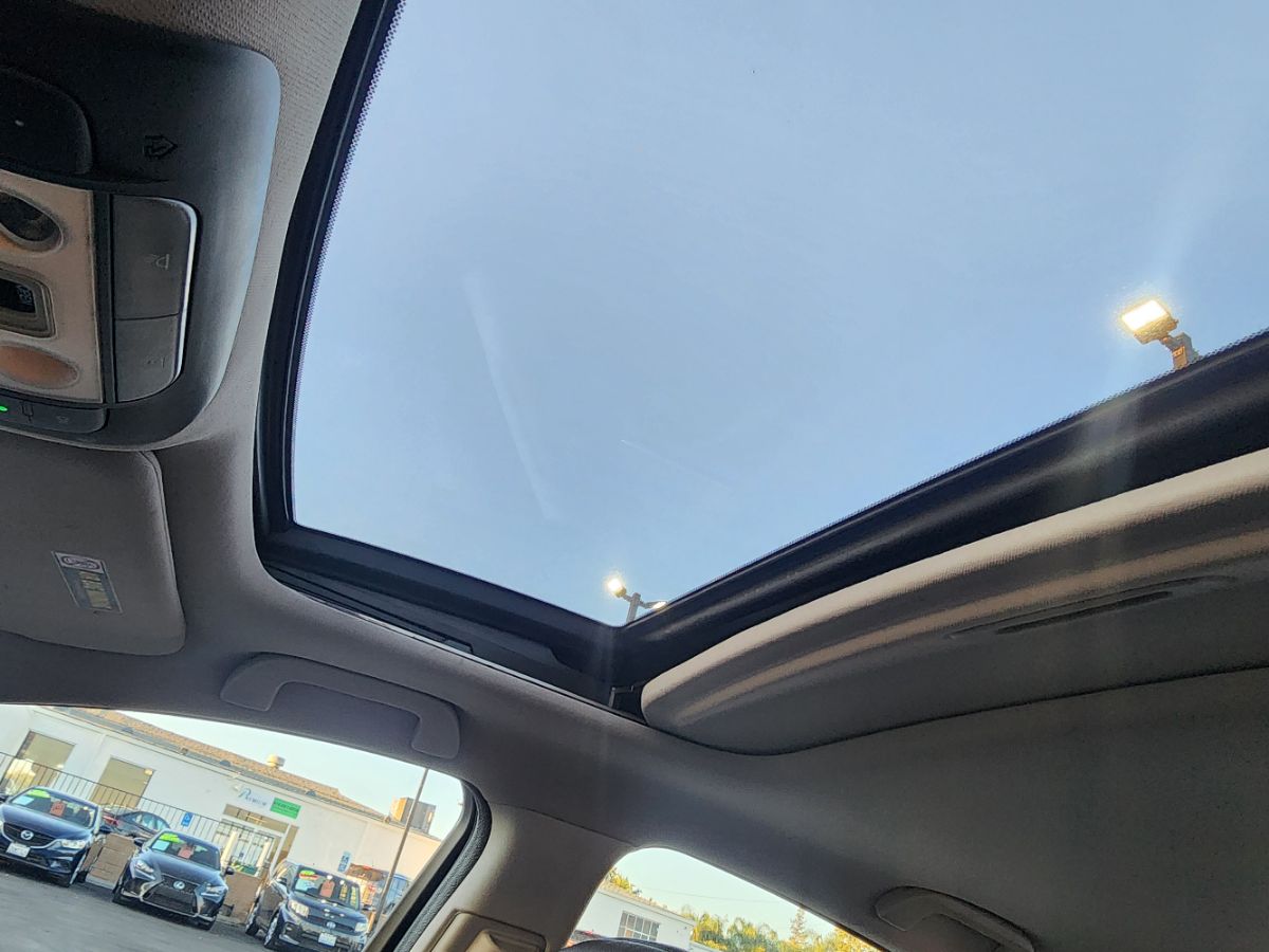 2010 Acura TL photo 20