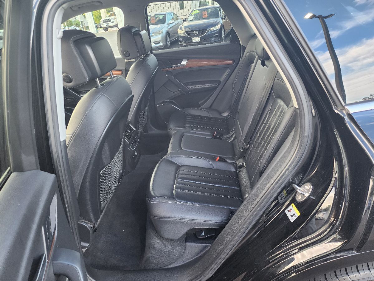 2021 Audi Q5 Premium Plus 45 TFSI photo 4