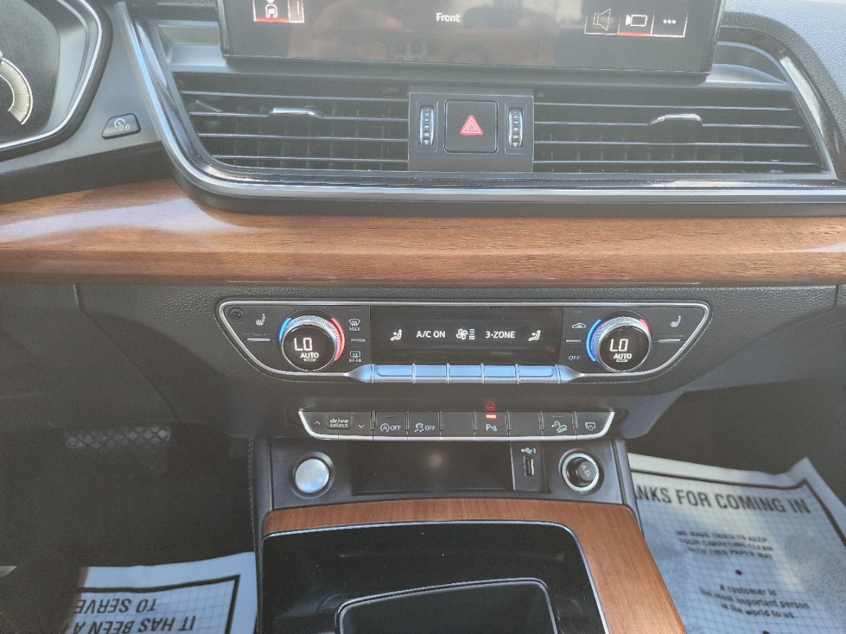 2021 Audi Q5 Premium Plus 45 TFSI photo 12