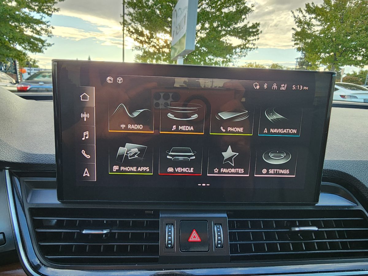 2021 Audi Q5 Premium Plus 45 TFSI photo 18