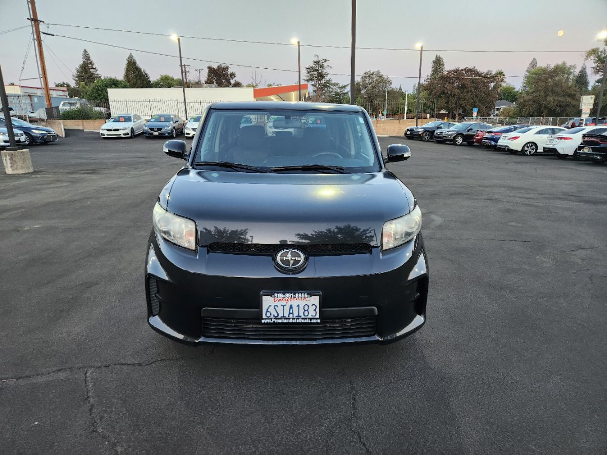 2011 Scion xB photo 6