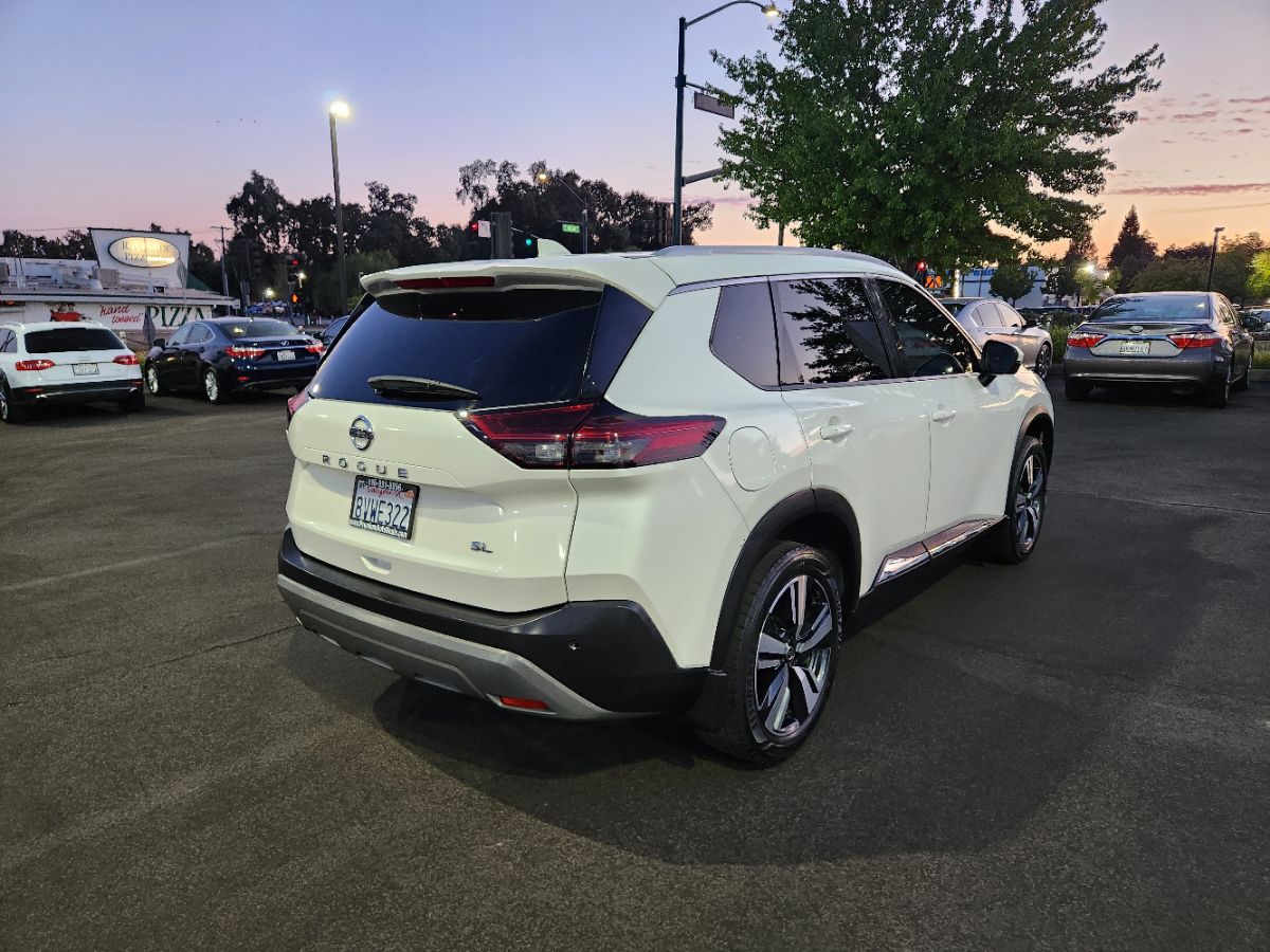 2021 Nissan Rogue SL photo 3