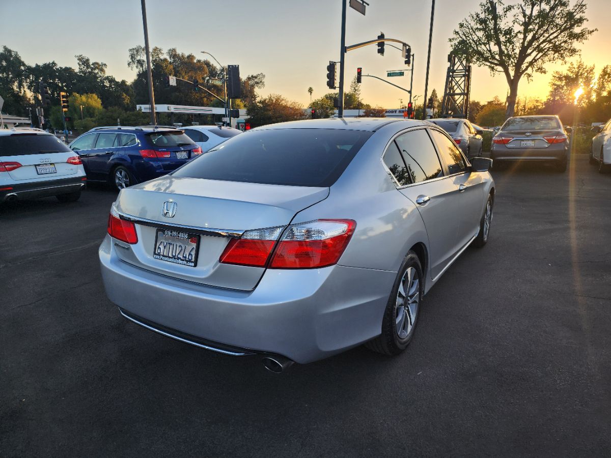 2013 Honda Accord LX photo 5
