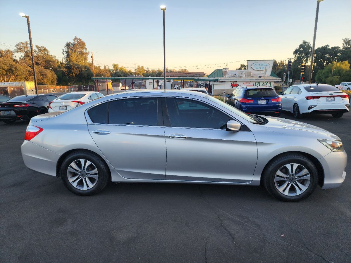 2013 Honda Accord LX photo 6