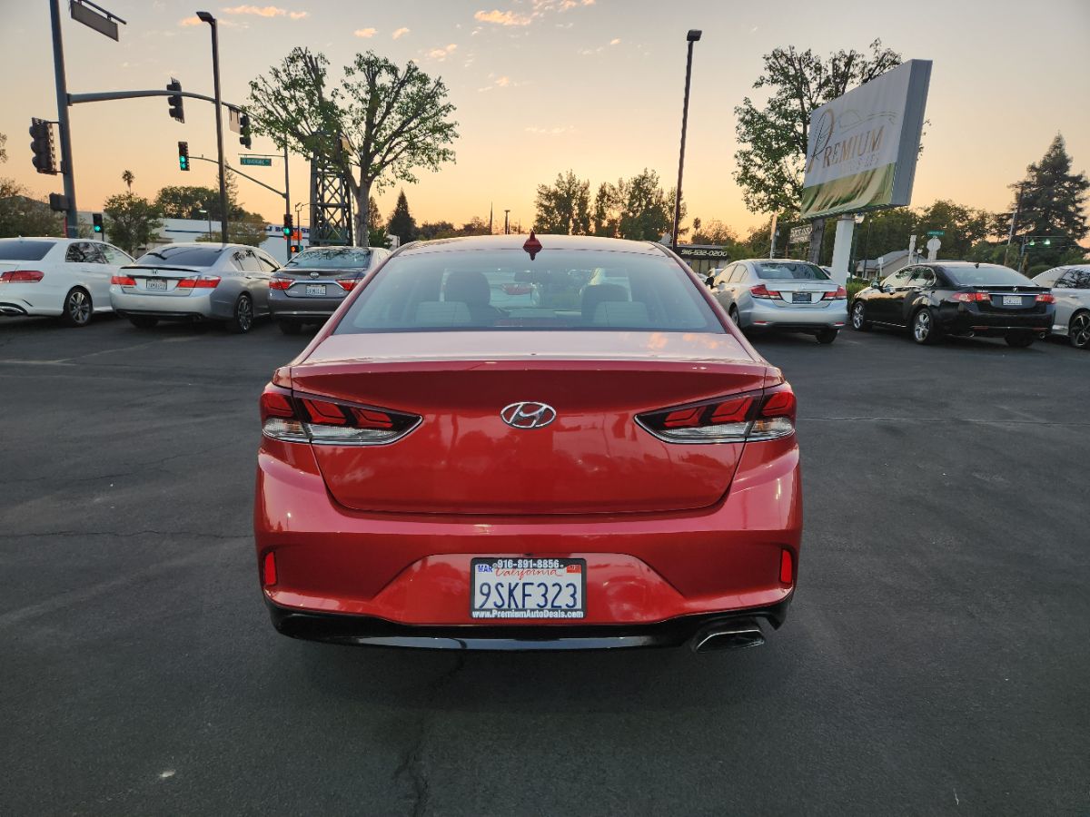2019 Hyundai Sonata SE photo 4