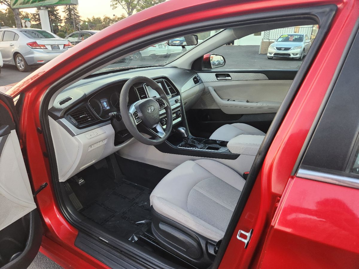 2019 Hyundai Sonata SE photo 9