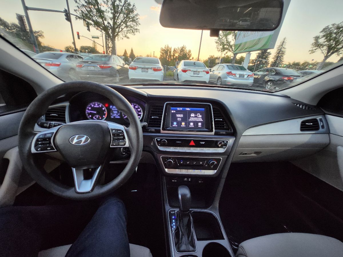 2019 Hyundai Sonata SE photo 14