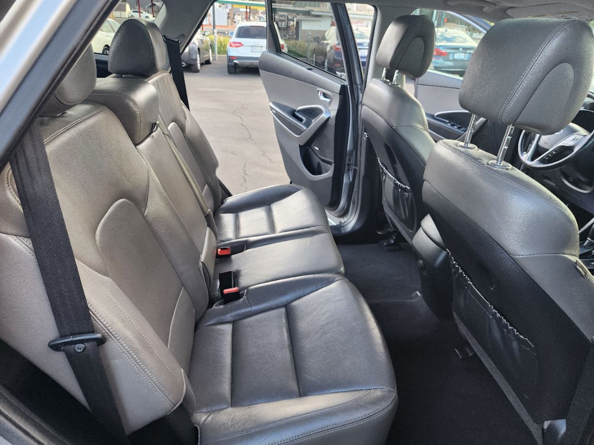 2015 Hyundai Santa Fe GLS photo 14