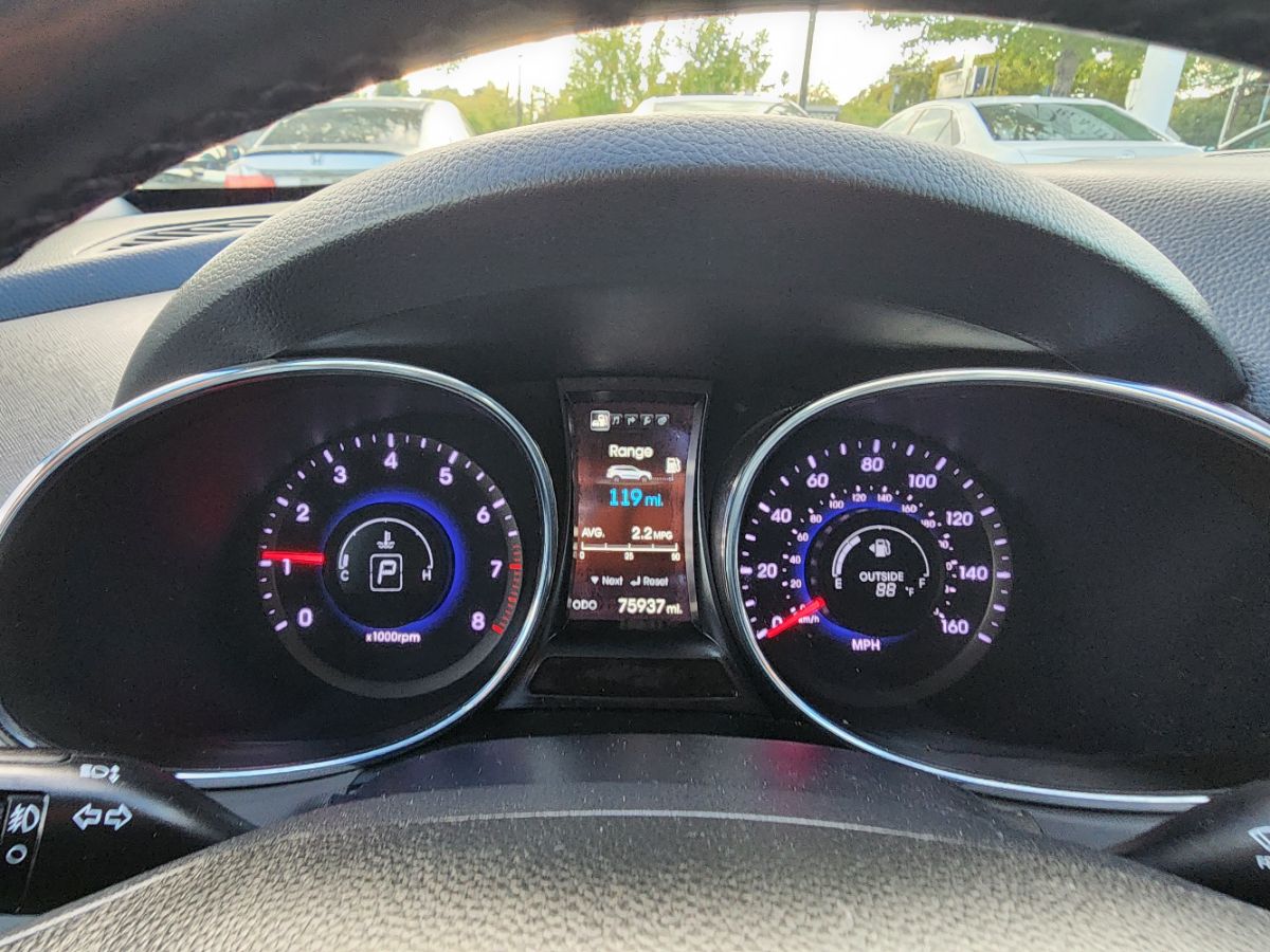2015 Hyundai Santa Fe GLS photo 18