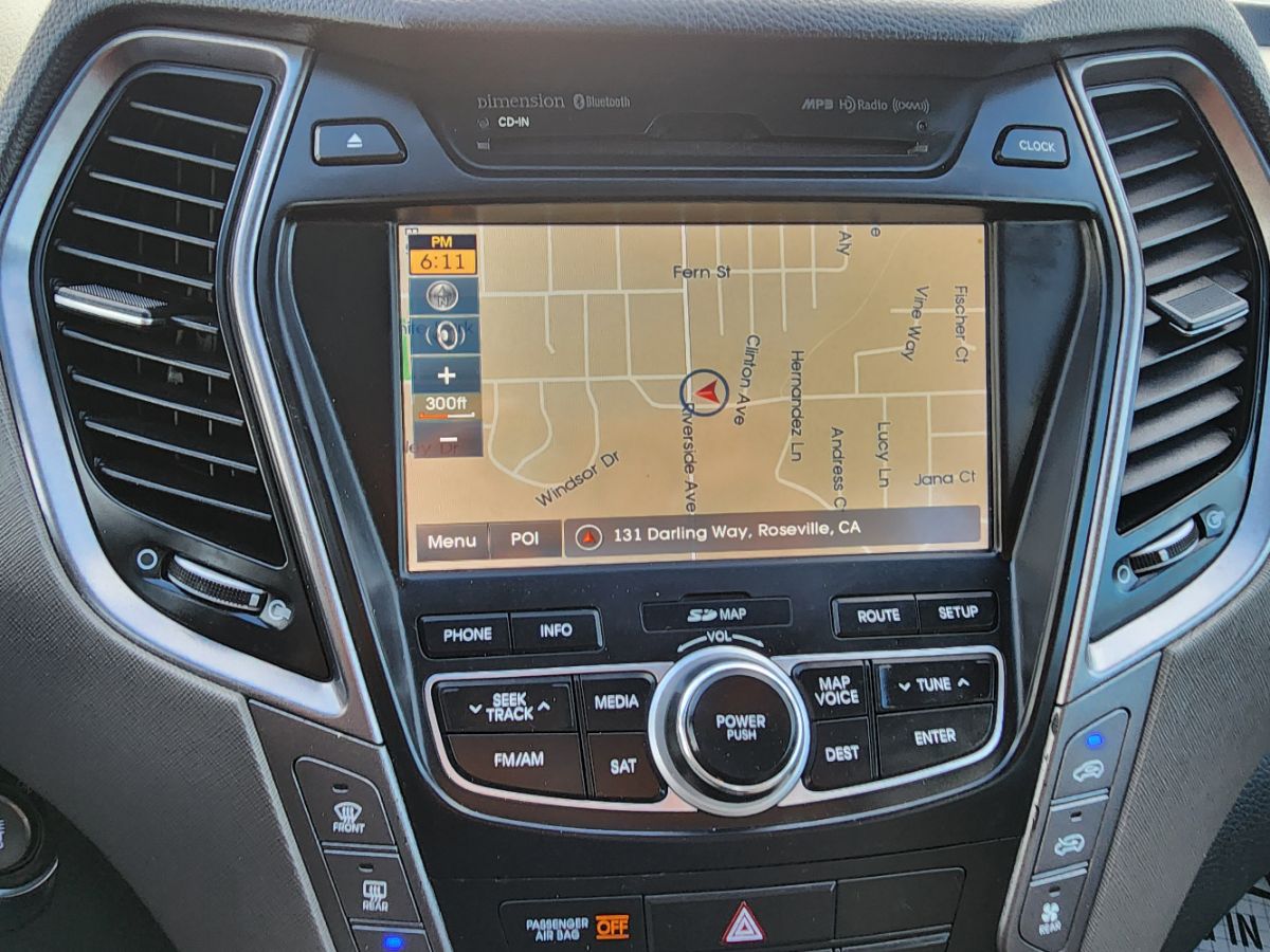 2015 Hyundai Santa Fe GLS photo 21