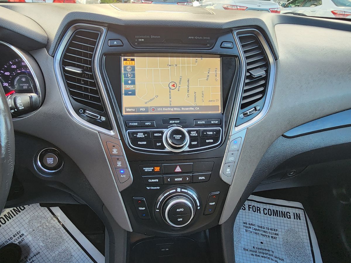 2015 Hyundai Santa Fe GLS photo 22