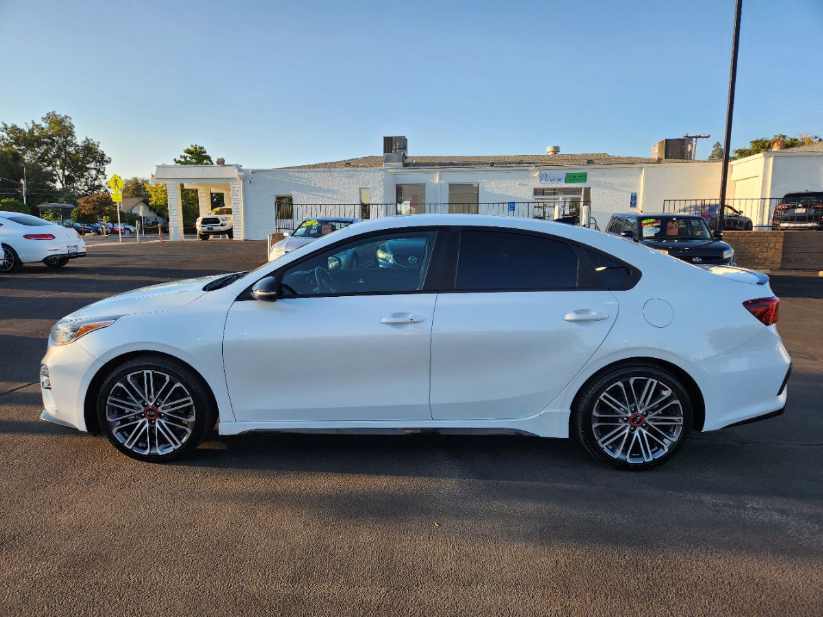 2020 Kia Forte GT photo 2