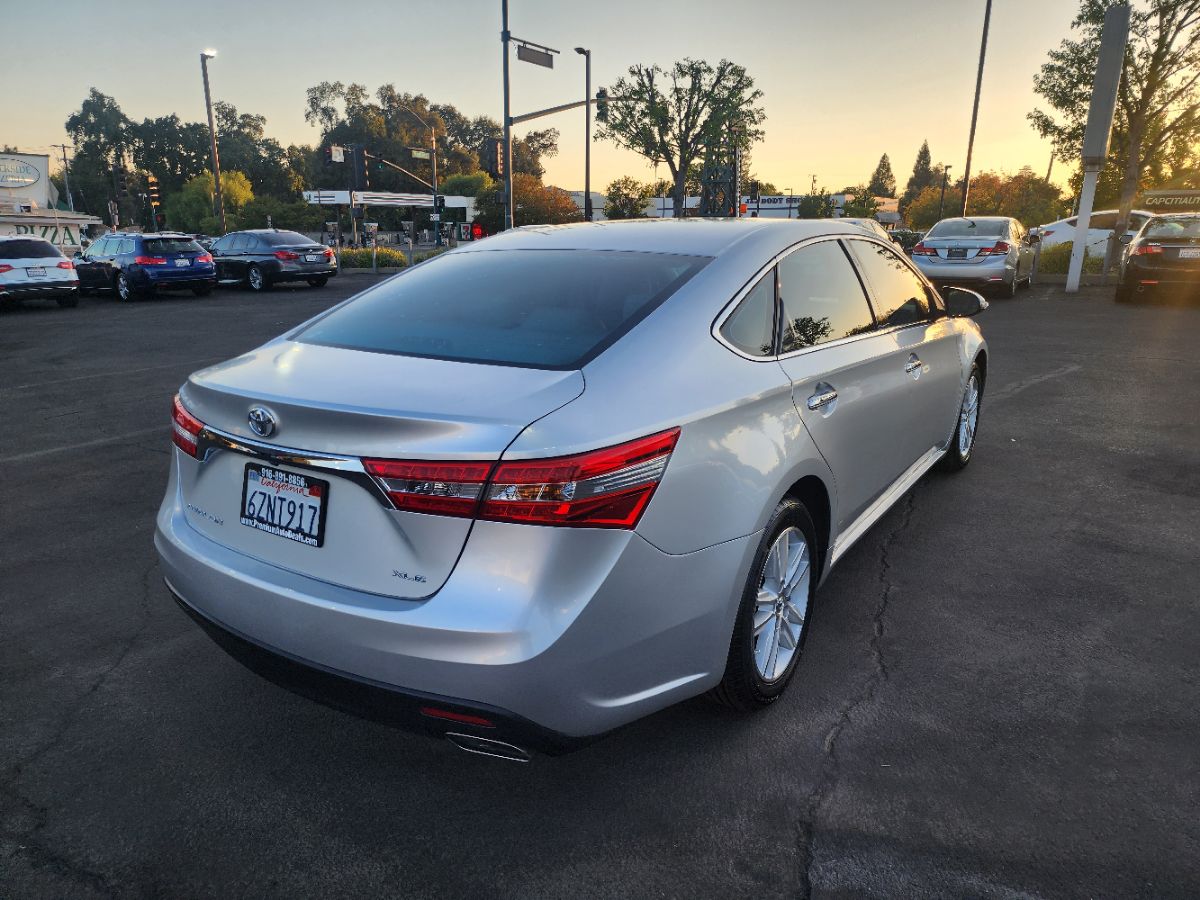 2013 Toyota Avalon XLE Premium photo 5