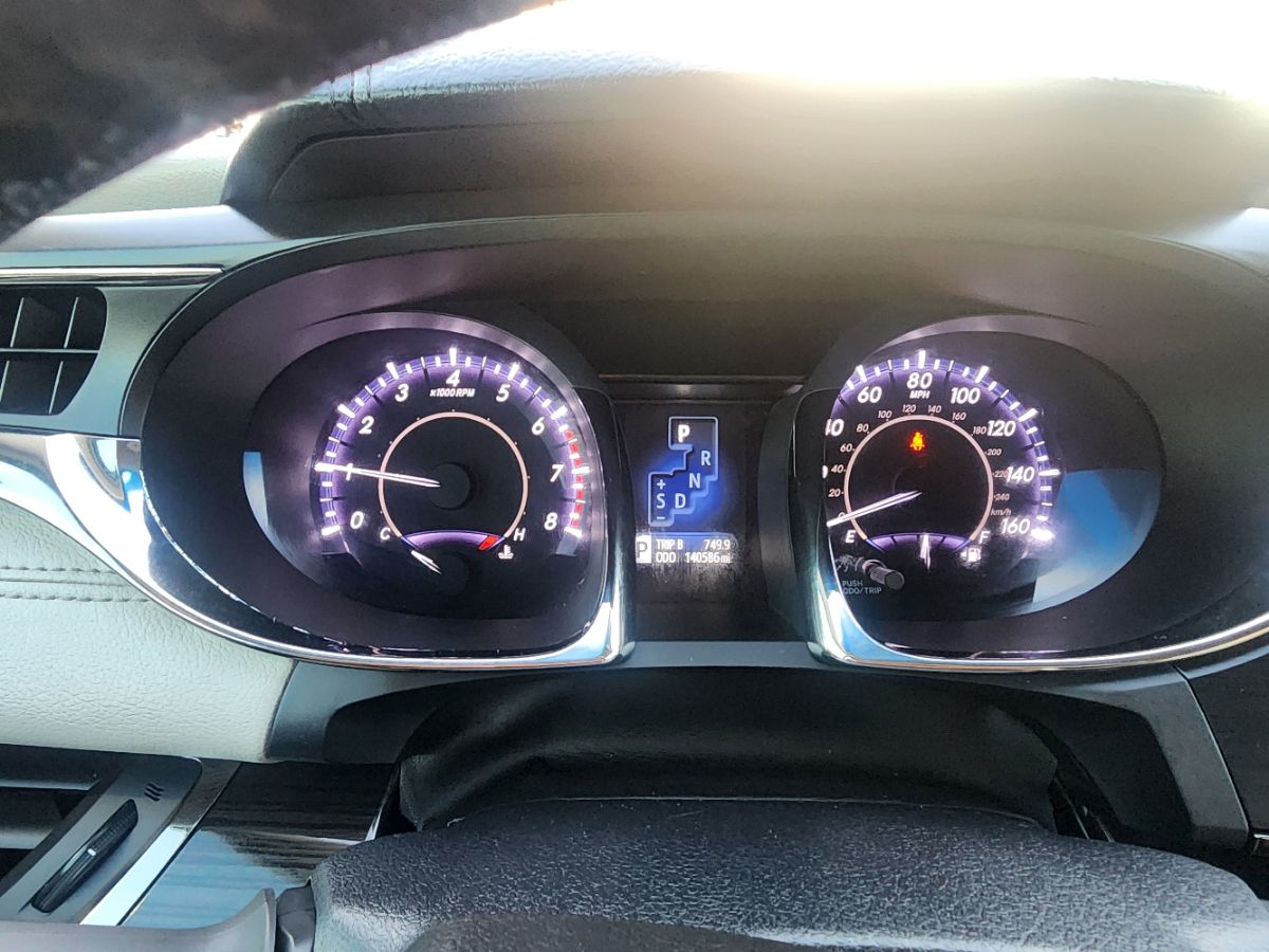 2013 Toyota Avalon XLE Premium photo 18