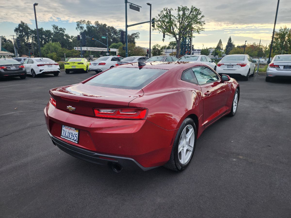 2016 Chevrolet Camaro 2LT photo 5
