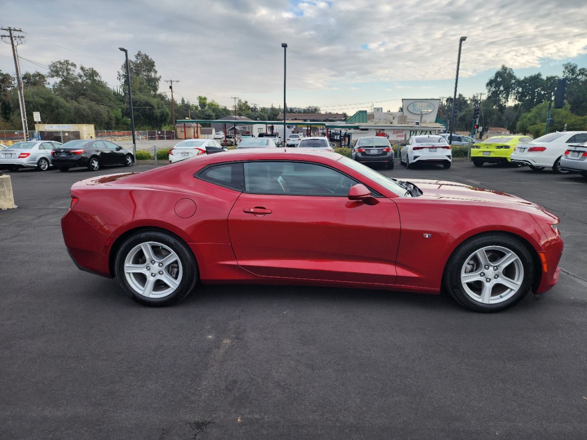 2016 Chevrolet Camaro 2LT photo 6