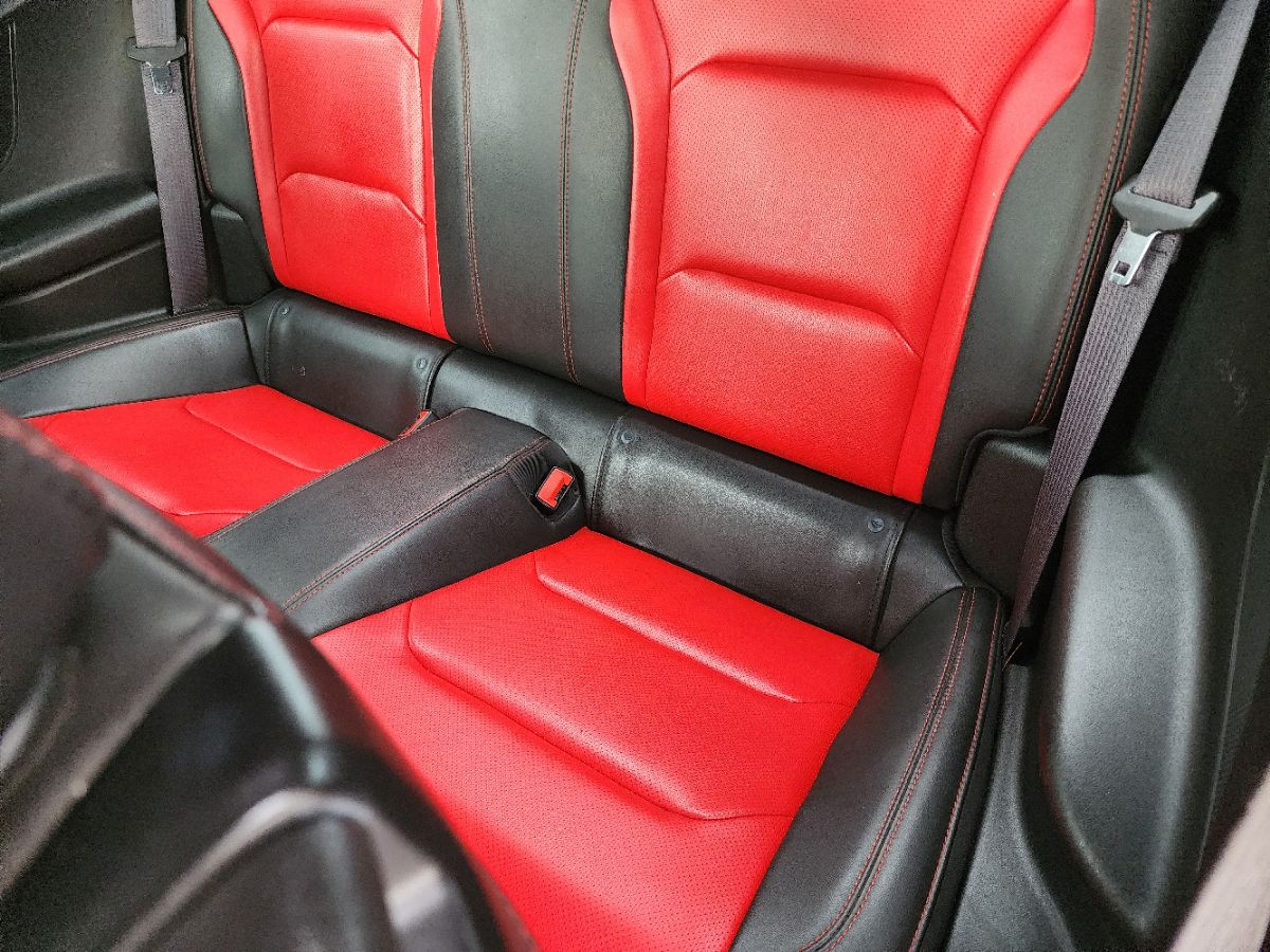 2016 Chevrolet Camaro 2LT photo 10