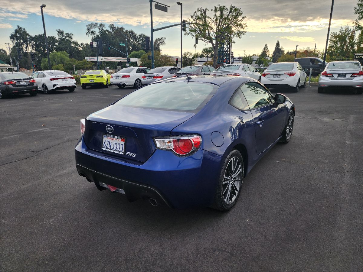 2013 Scion FR-S photo 5