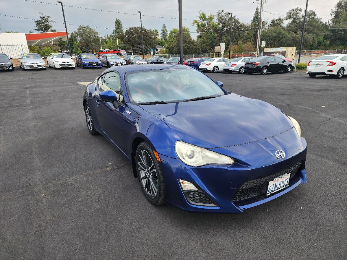 2013 Scion FR-S photo 7