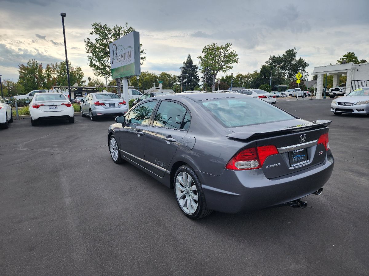 2010 Honda Civic Si photo 2