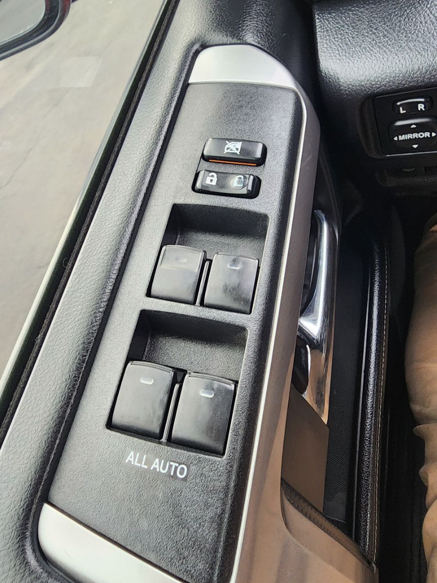 2017 Toyota 4Runner SR5 Premium 4WD photo 21