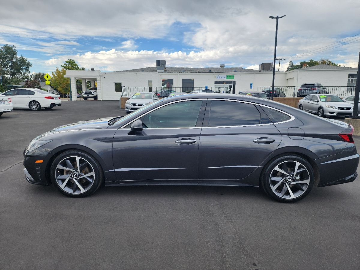 2021 Hyundai Sonata SEL Plus photo 2