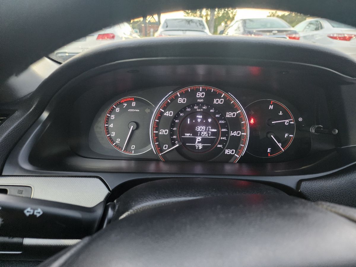 2014 Honda Accord photo 16