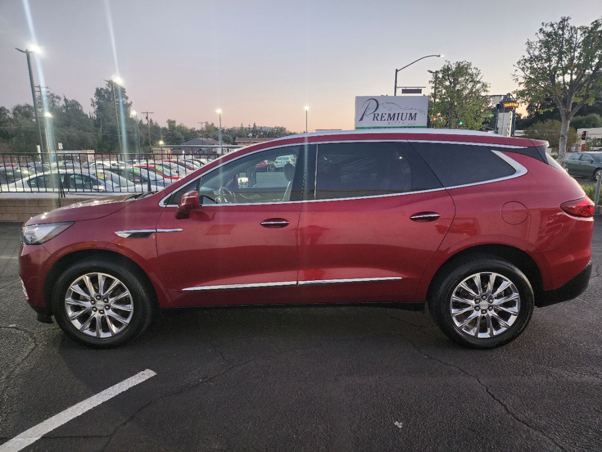 2019 Buick Enclave Essence photo 2