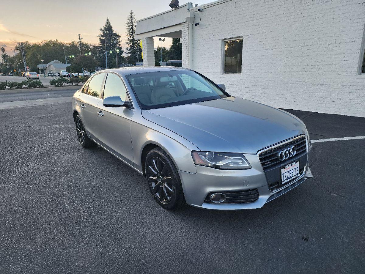 2010 Audi A4 2.0T Premium Plus photo 4