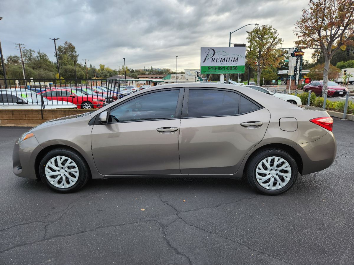 2017 Toyota Corolla XLE XSE Special Edition photo 2