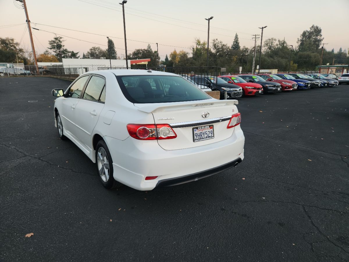 2012 Toyota Corolla S photo 3