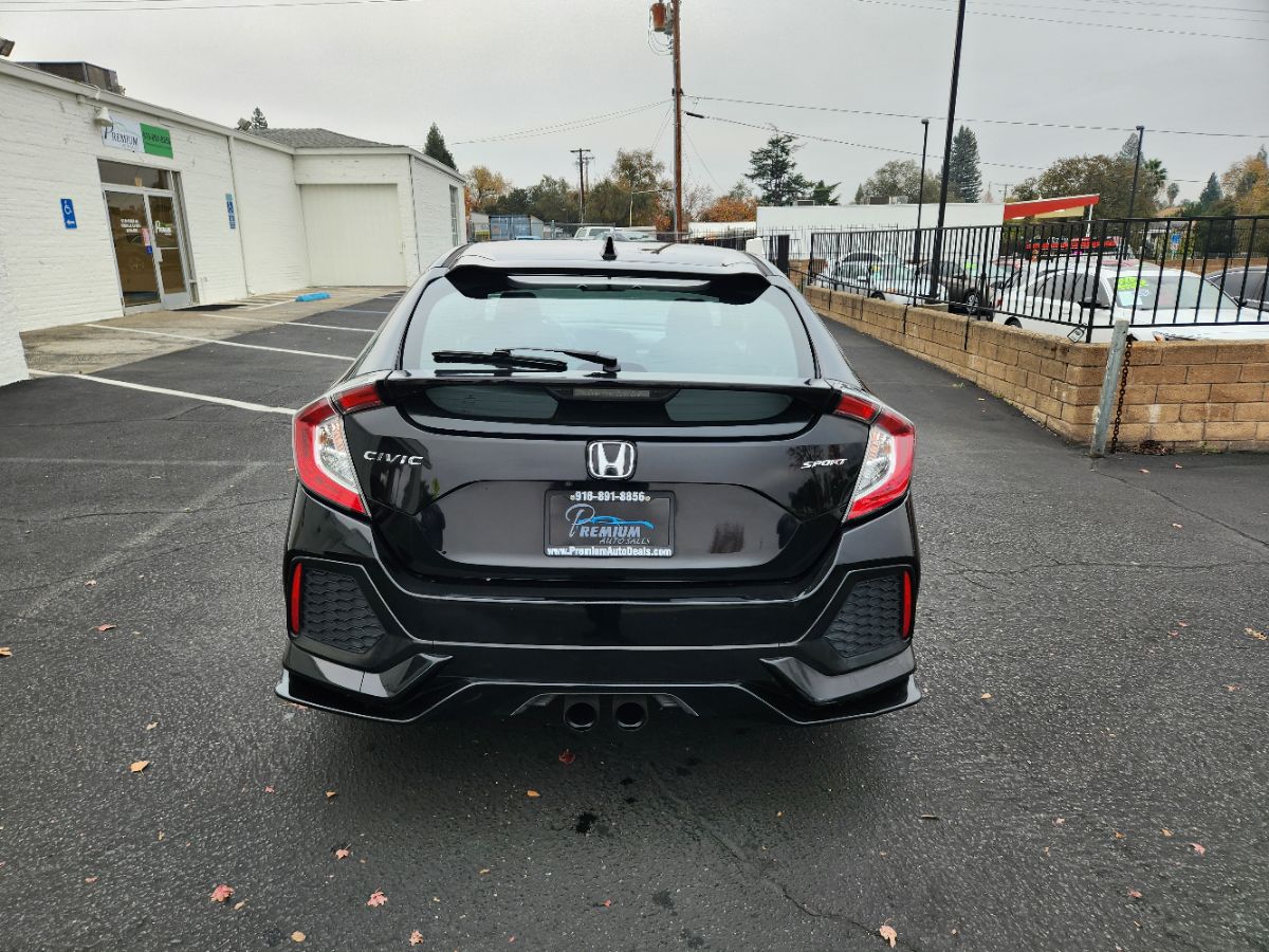 2018 Honda Civic Hatchback Sport photo 4