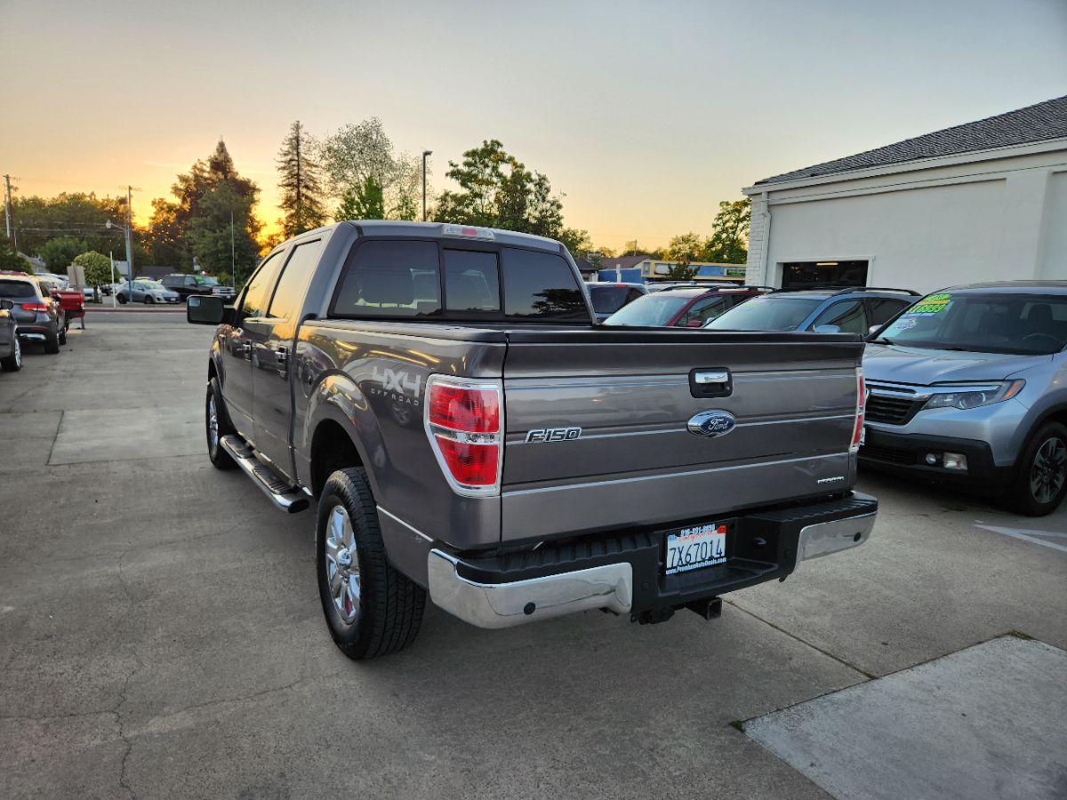 View vehicle photo 3