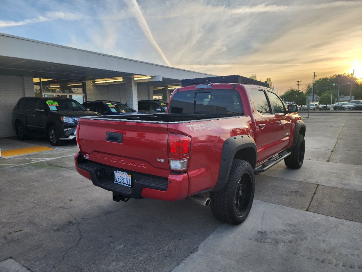 2017 Toyota Tacoma TRD Sport - Photo 5