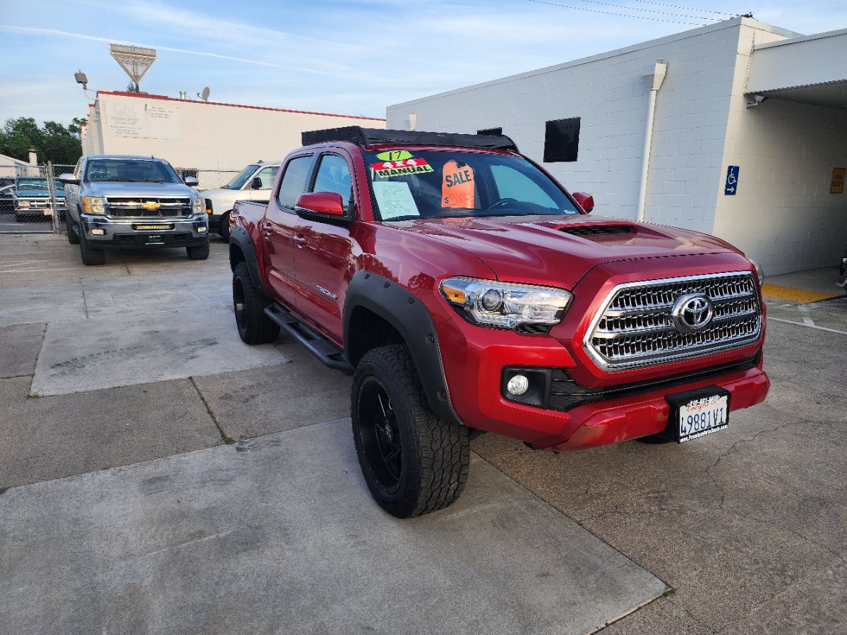 2017 Toyota Tacoma TRD Sport - Photo 7