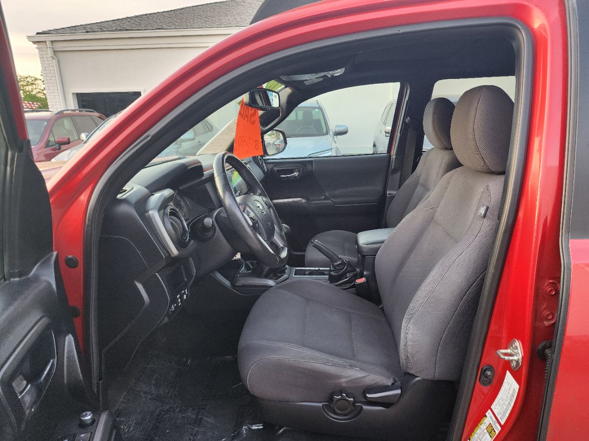 2017 Toyota Tacoma TRD Sport - Photo 9