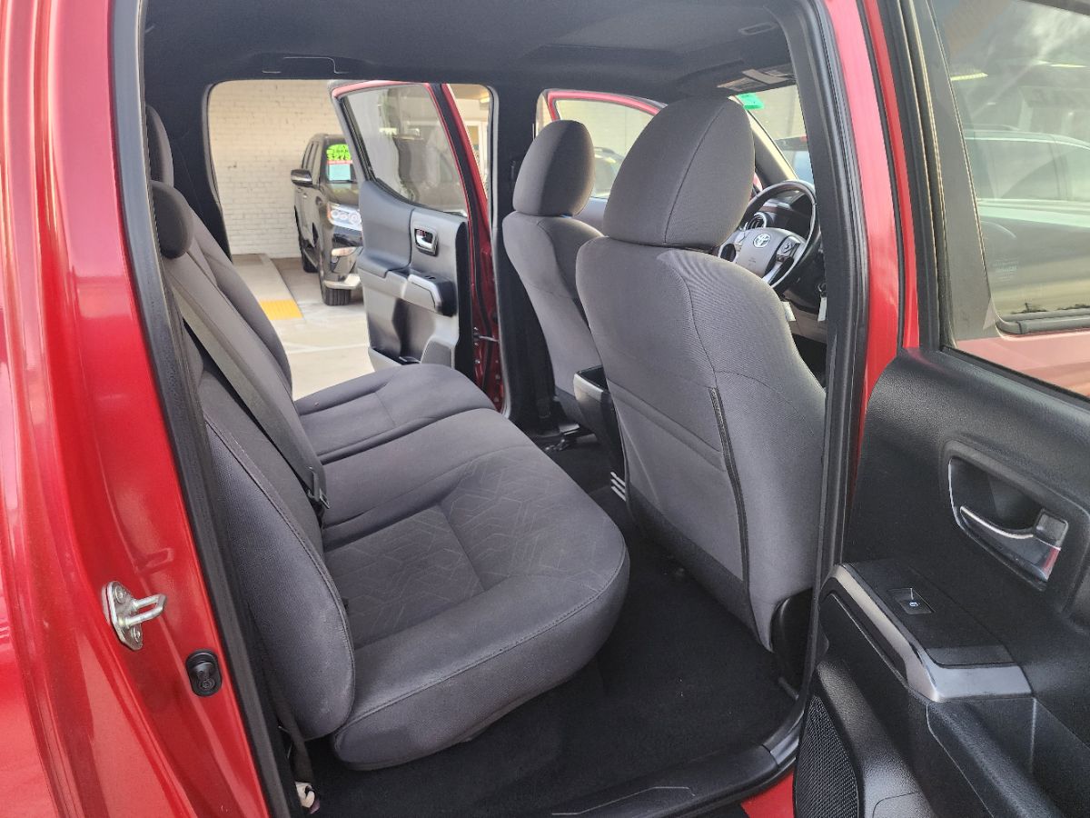 2017 Toyota Tacoma TRD Sport - Photo 12