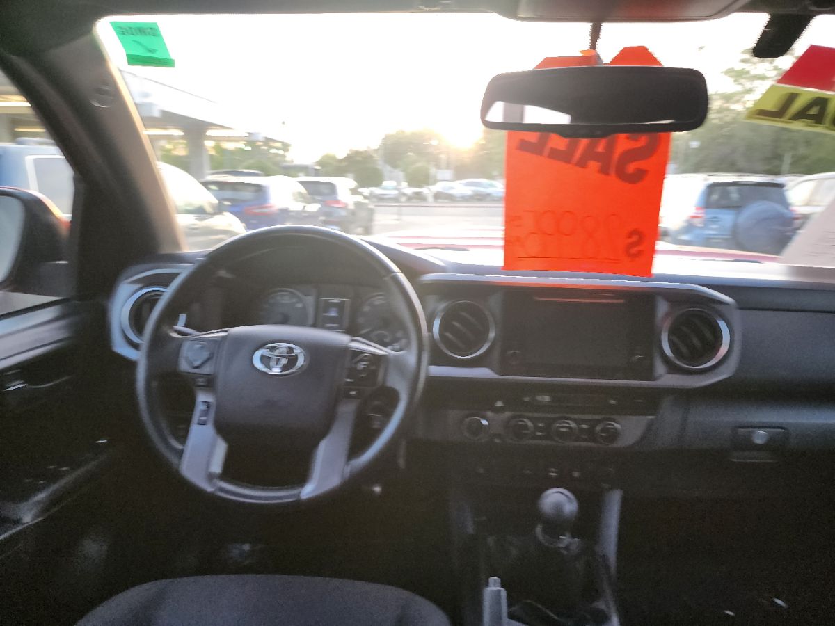 2017 Toyota Tacoma TRD Sport - Photo 22