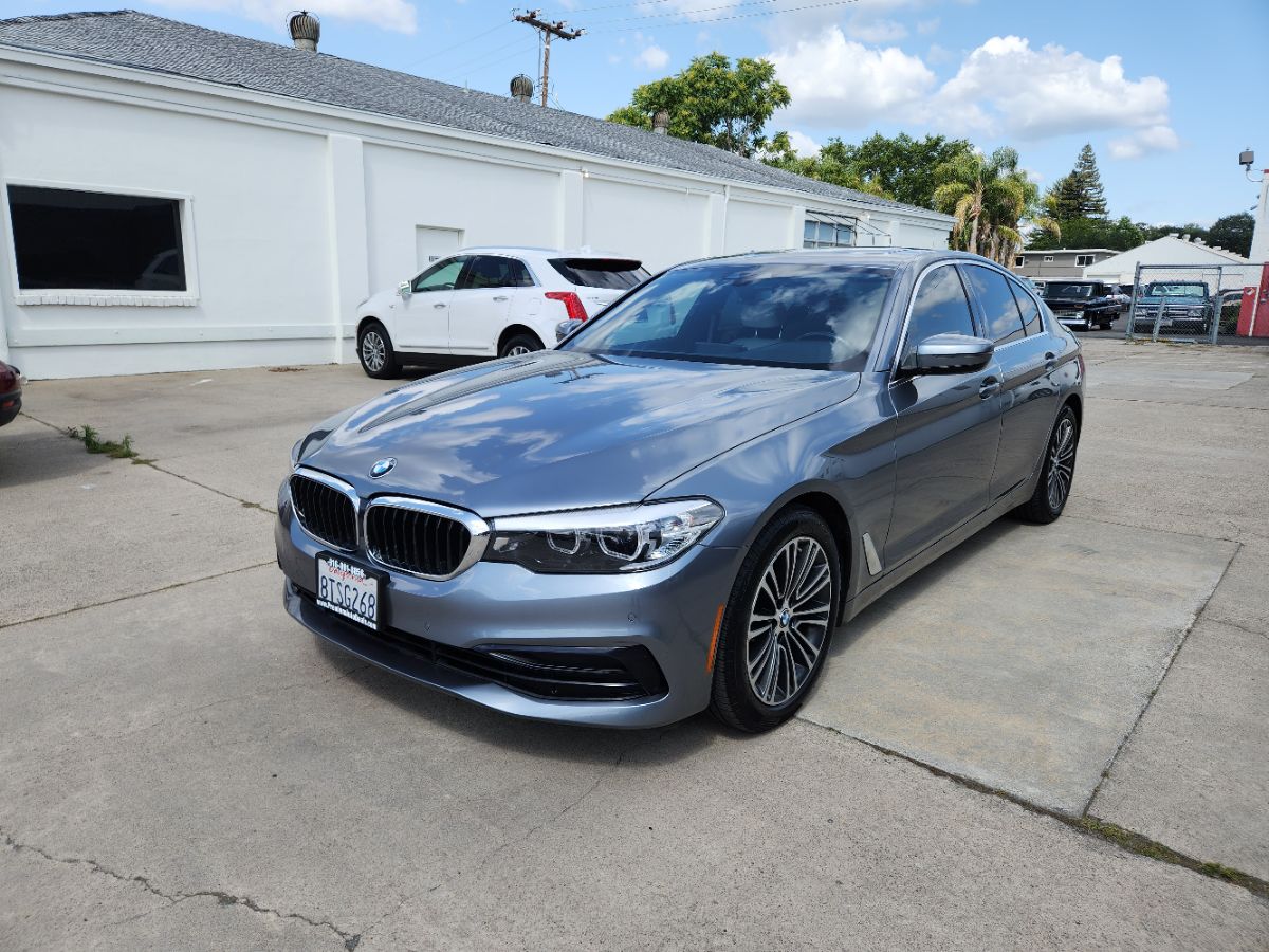 BMW 5 Series photo 23