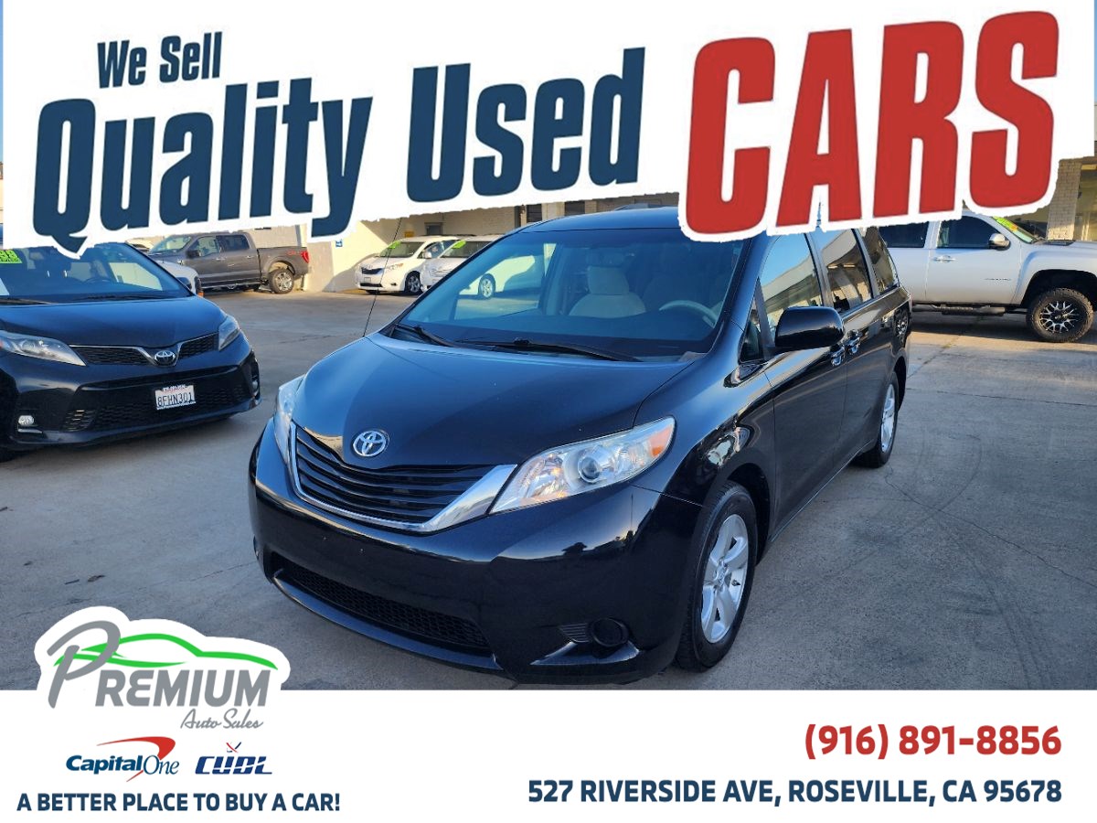 2013 Toyota Sienna LE V6 7-Passenger Mobility's photo