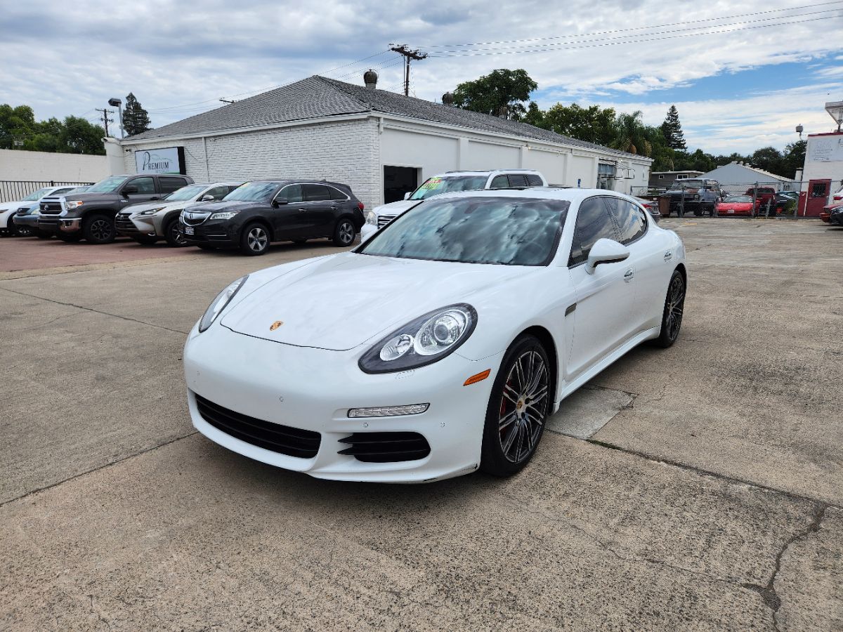 Porsche Panamera photo 31