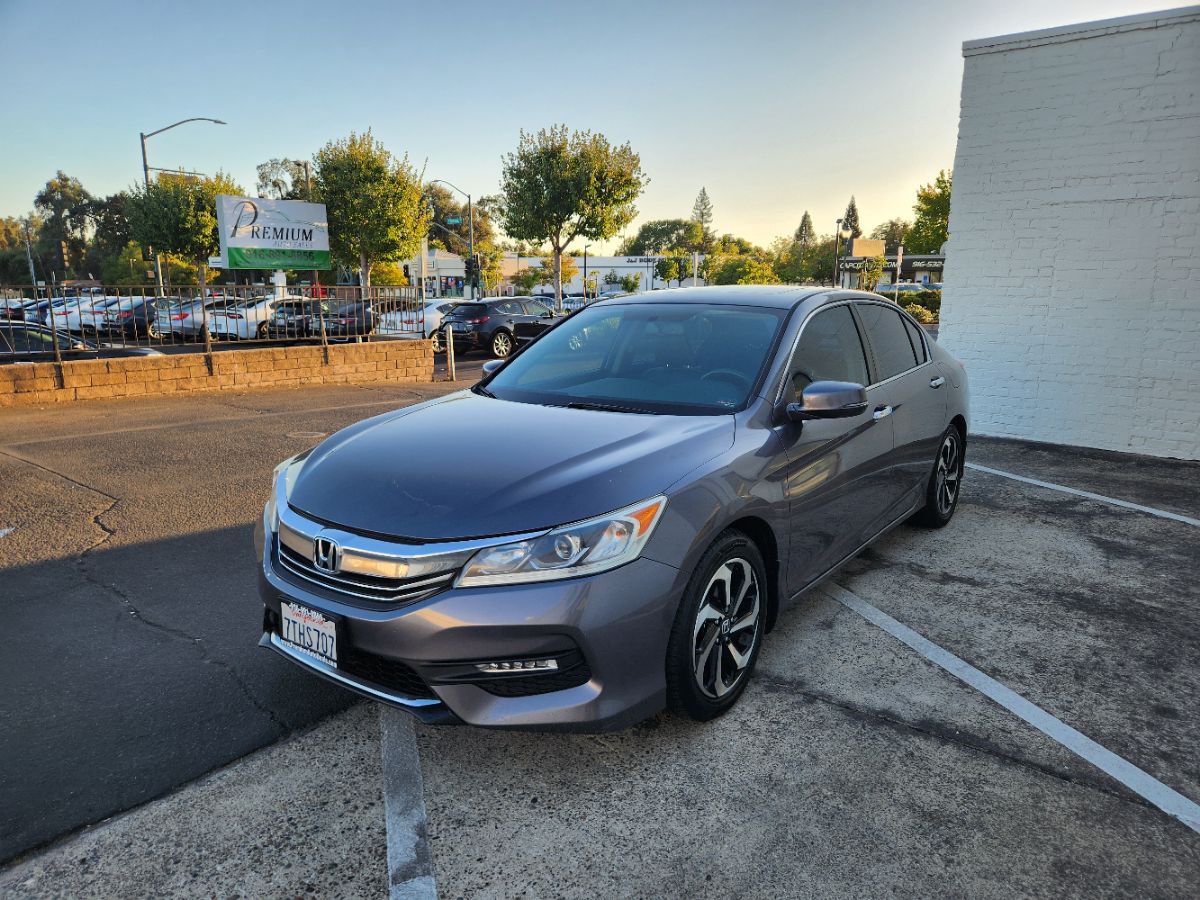 Honda Accord photo 22