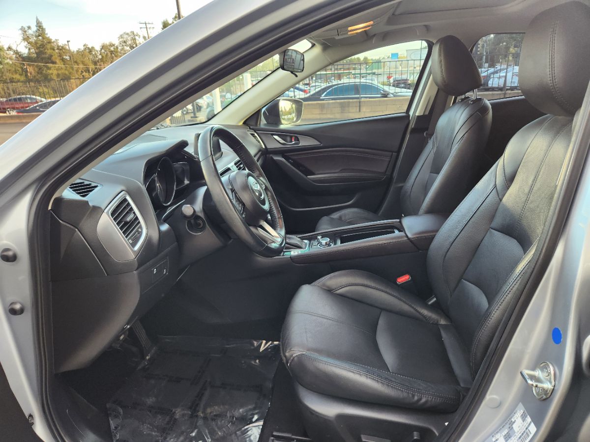 Mazda Mazda3 photo 7